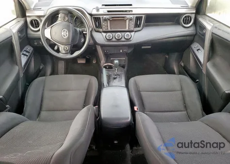 2018 Toyota Rav4 Le z USA, uszkodzony, nr VIN JTMZFREV2JJ211131